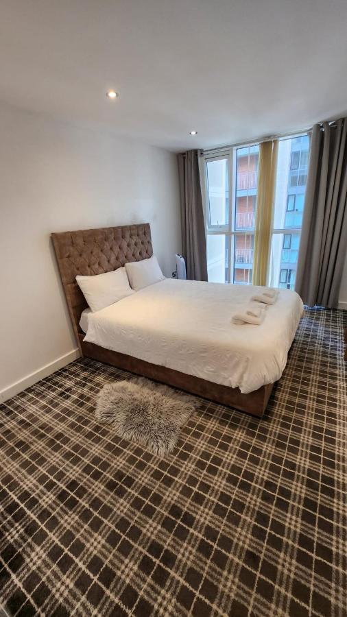 Luxury 2 Bed Apartment Excel London Bagian luar foto