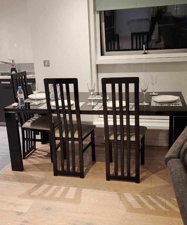 Luxury 2 Bed Apartment Excel London Bagian luar foto
